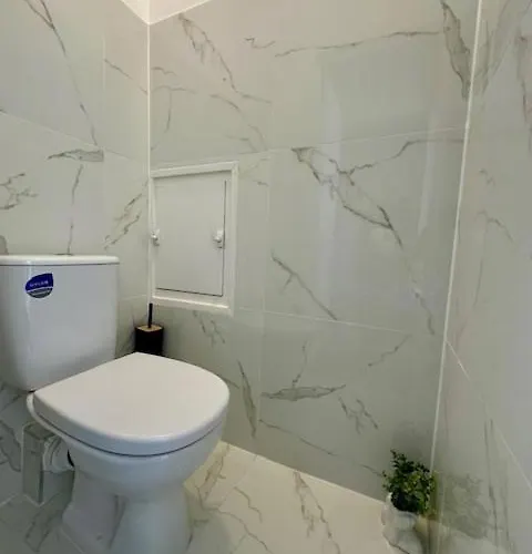 Budatava Lakas * Balatonalmádi